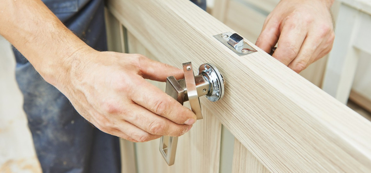 interior door repair La Mirada