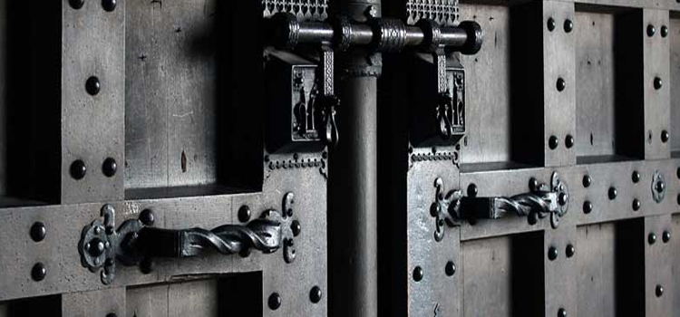 steel entry door repair in La Mirada